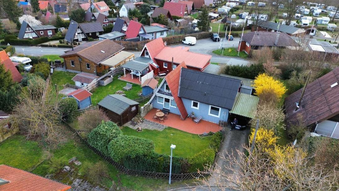Behagliches Nurdachhaus Im Ferienhausgebiet Лангелсхайм Екстериор снимка